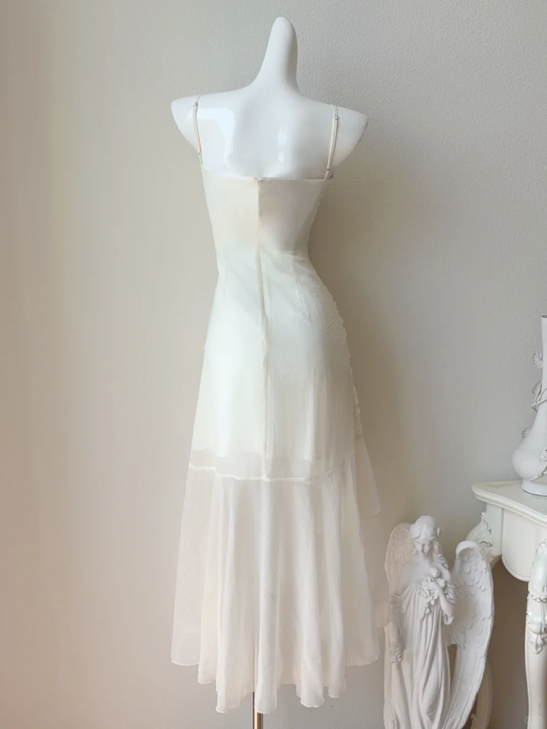 White A Line Spaghetti Strap Ruffle Pleated Chiffon Prom Dresses Outfits DP4197