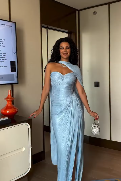 Elegant Blue Sheath Sweetheart Neck Satin Prom Dress Evening Dress with Slit DP4338