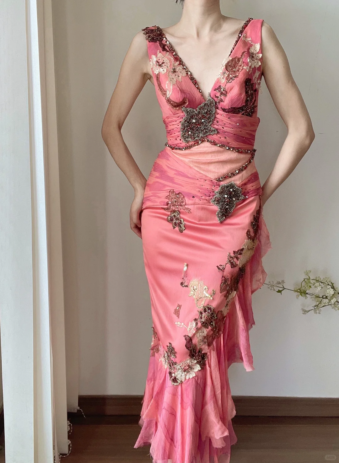Retro Pink Mermaid V Neck Beaded Ruffle Satin Long Prom Dress Evening Dress DP3349