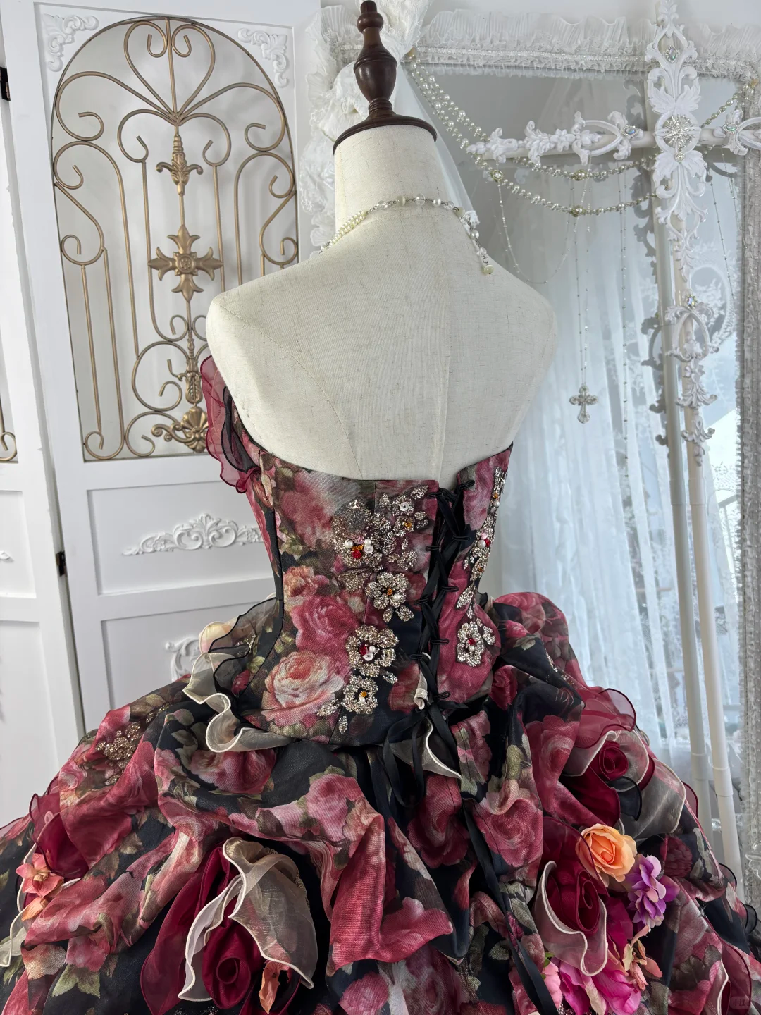 Vintage Black-Red Ball Gown Strapless 3D Floral Layered Organza Prom Dress Sweet 16 Dress DP5665