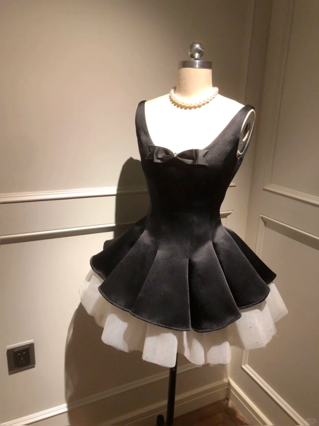 Cute A Line Straps Bow Black Satin White Tulle Short Homecoming Dress Cocktail Dress DP2567