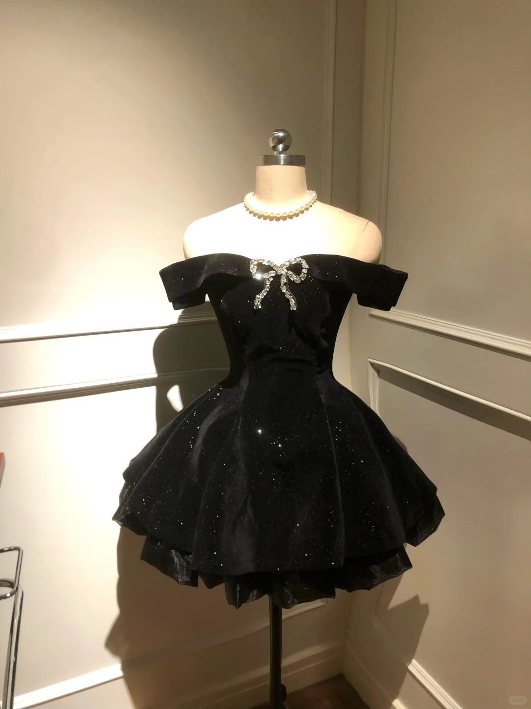 Cute A Line Off the Shoulder Bow Black Velvet Short Homecoming Dress Cocktail Dress DP2566