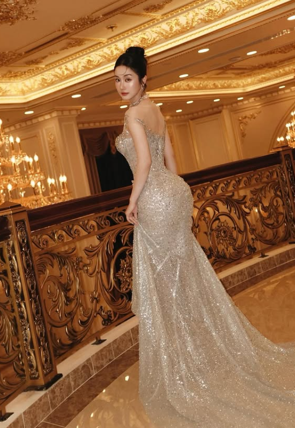 Shiny Mermaid Straps Exquisite Champagne Sequin Long Sweep Prom Dress DP4387