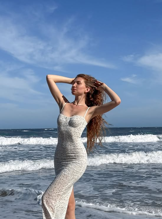White Elegant Sheath Spaghetti Straps Lace Long Prom Dress Vacation Dress DP4925