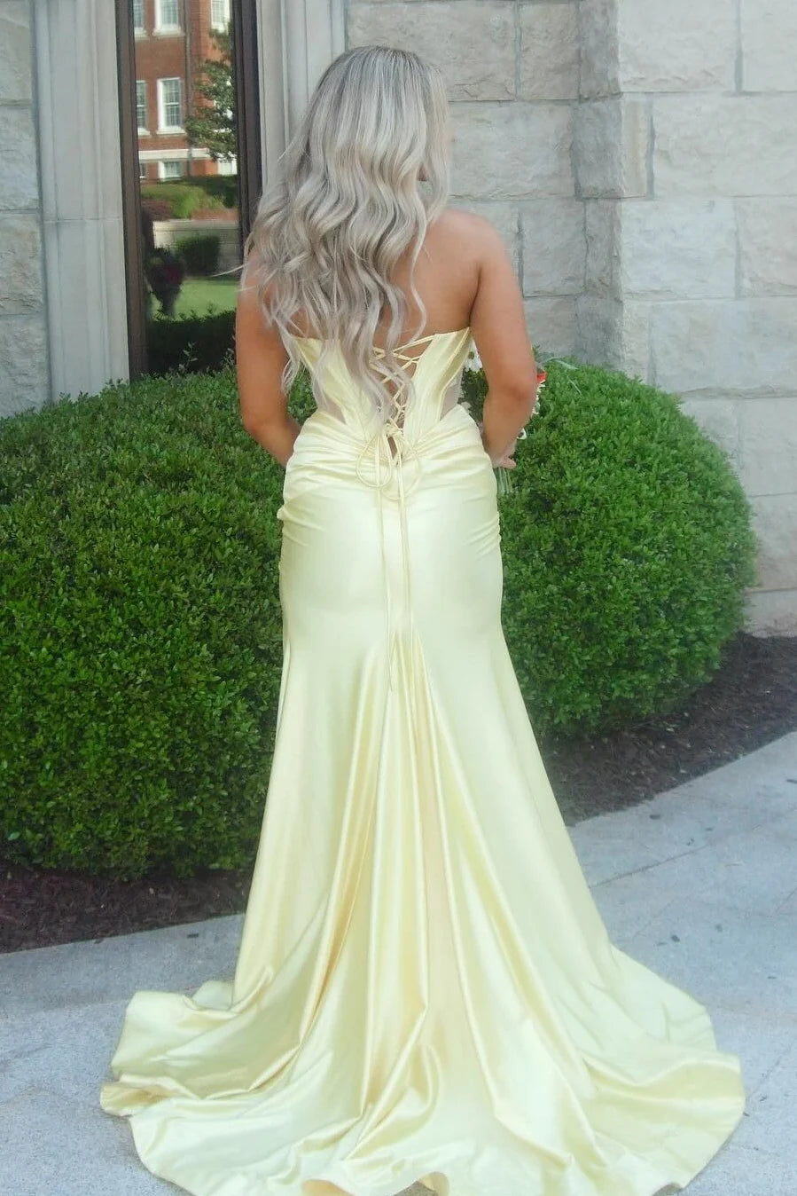 Stunning Mermaid Sweetheart Yellow Long Prom Dress with Beading DP7487
