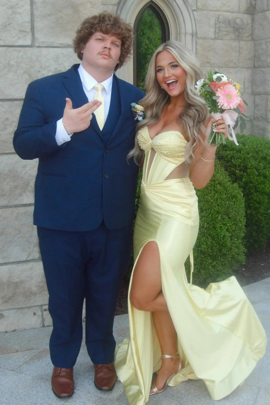 Stunning Mermaid Sweetheart Yellow Long Prom Dress with Beading DP7487