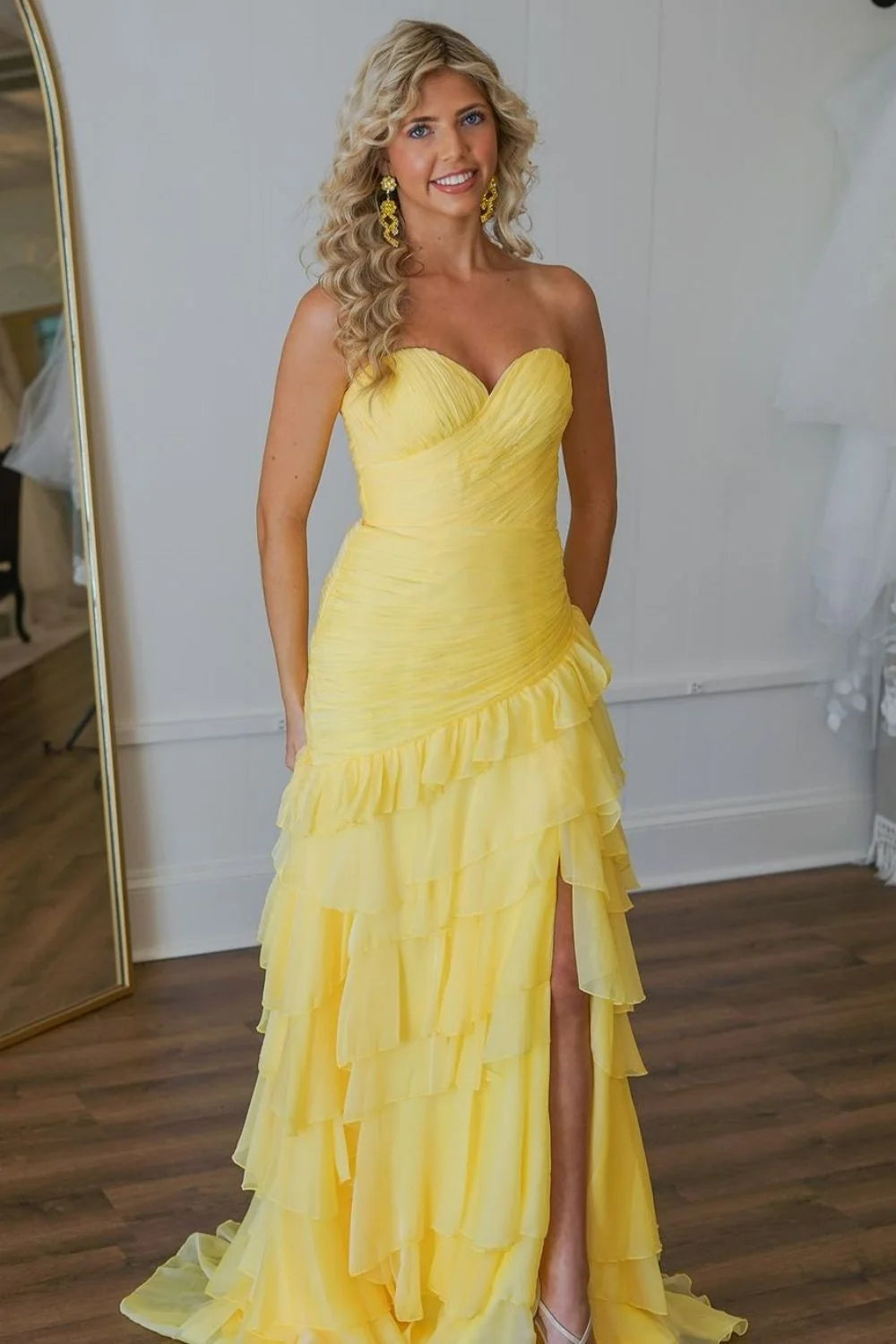 Stunning Yellow Mermaid Sweetheart Long Tiered Chiffon Prom Dress with Slit DP7712