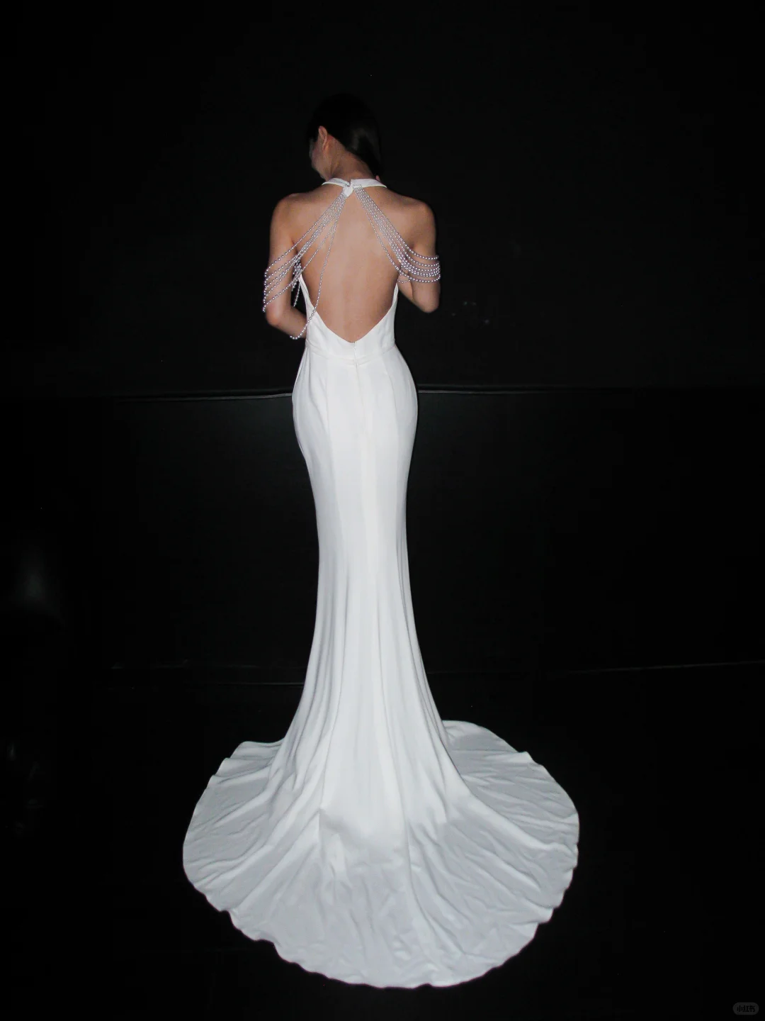 Chic Mermaid Halter White Pearl Satin Backless Wedding Dress DP8112