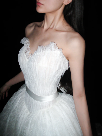Beautiful Gentle Ball Gown Sweetheart Neck White Lace Long Wedding Dress DP6383