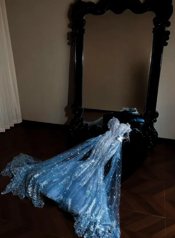 Dreamy Blue Mermaid Sweetheart Neck Exquisite Rhinestone Sequin Tulle Long Prom Dress DP4638
