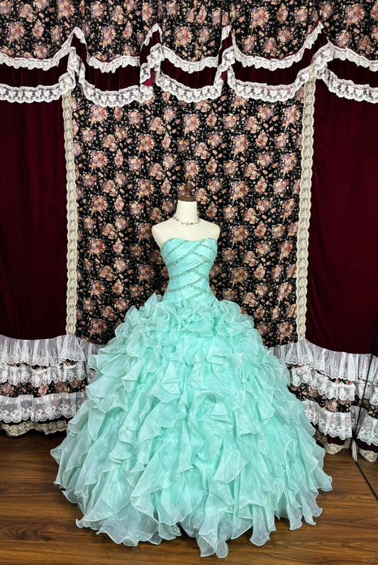 Frosted Aqua Vintage Ball Gown Sweetheart Neck Beaded Layered Organza Prom Dress DP3171