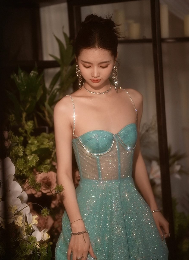 Stunning Lake Blue A Line Spaghetti Strap Sequin Prom Dress Evening Dress DP4811