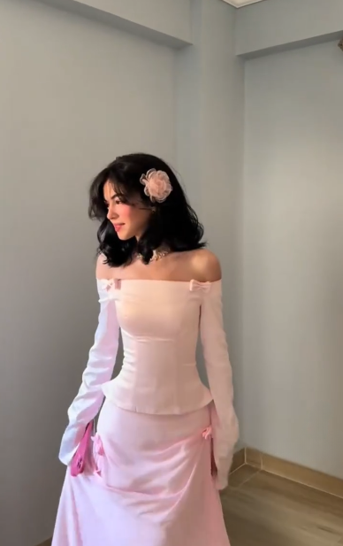 Two Piece Pink Bow A Line Long Sleeve Chiffon Satin Prom Dress 16th Birthday Dress DP3955