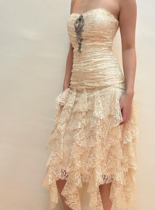 Vintage A Line Sweetheart Neck Beaded Lace Prom Dress Evening Dress DP1646