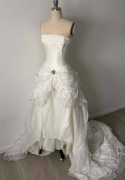 1960s A Line Strapless Ivory Chiffon Lace Satin Wedding Dress DP5292