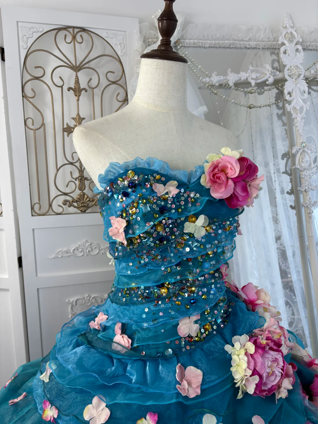 Vintage Blue Ball Gown Strapless 3D Floral Layered Tulle Prom Dress Sweet 16 Dress DP5664