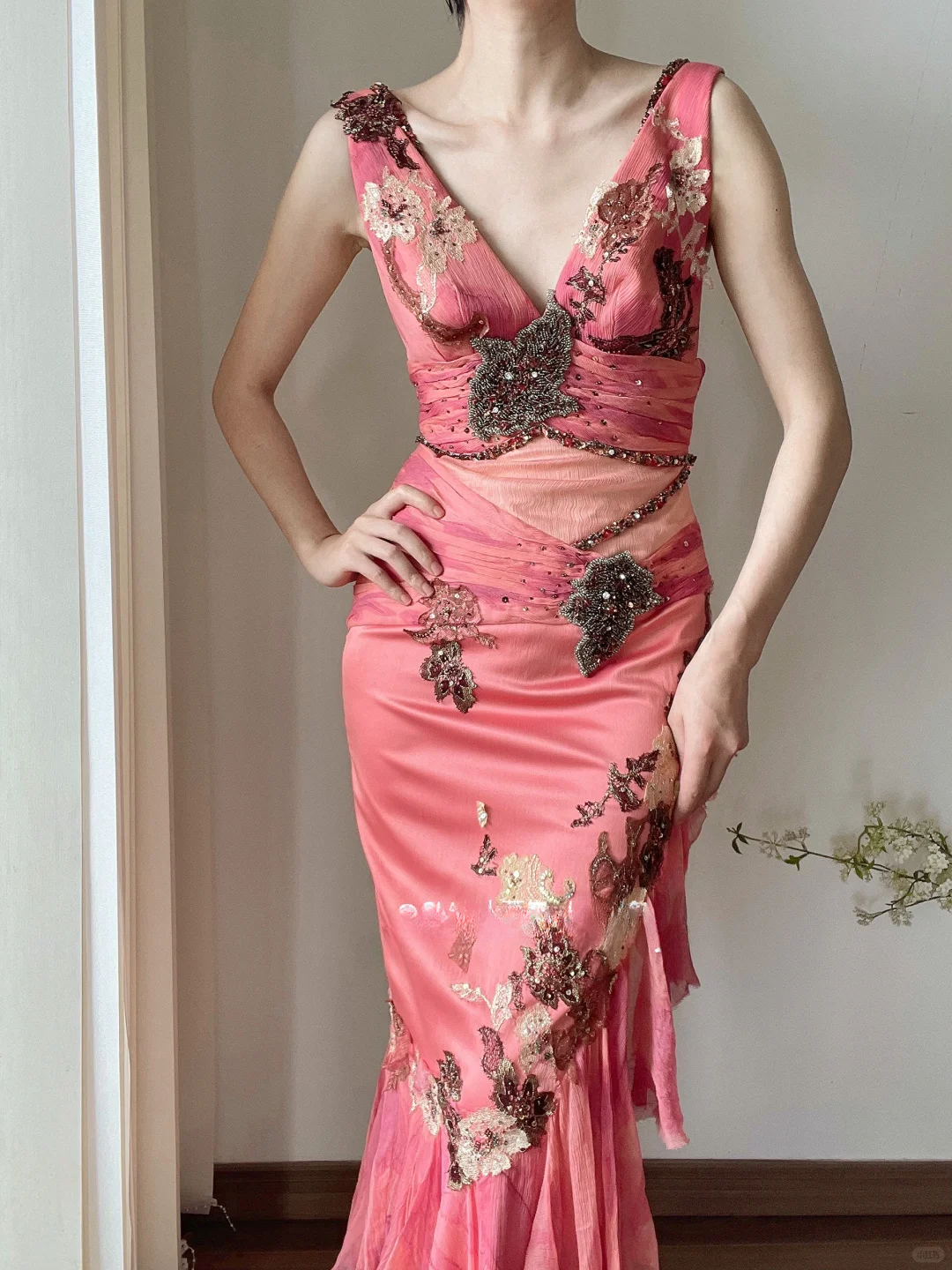Retro Pink Mermaid V Neck Beaded Ruffle Satin Long Prom Dress Evening Dress DP3349