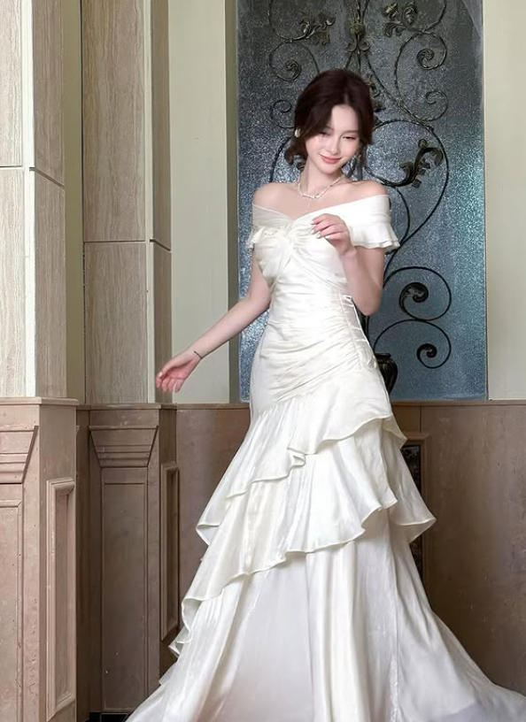 Gentle Apricot Mermaid Layered Satin Prom Dress Evening Dress DP5419