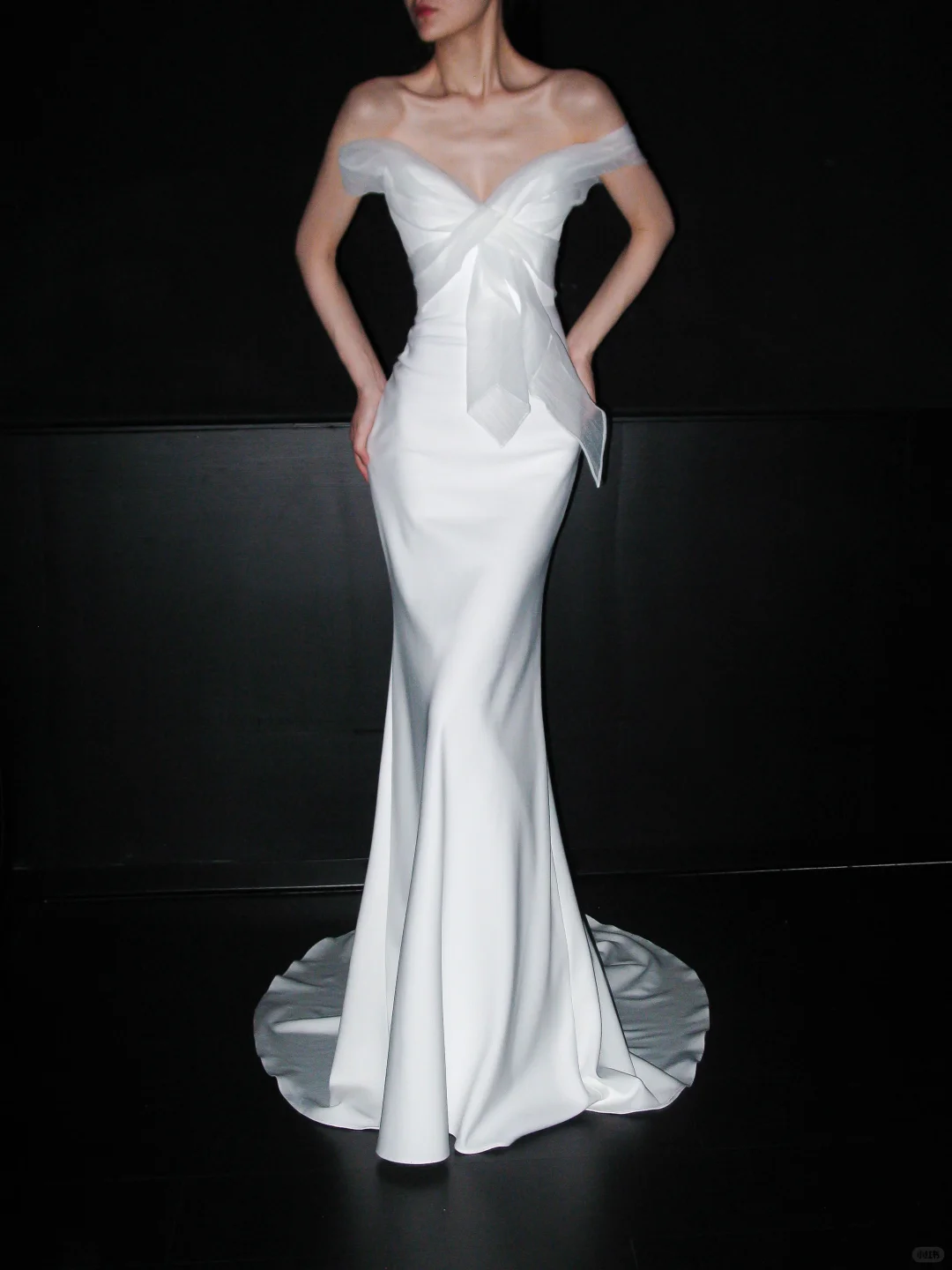 Elegant Stunning Sheath One Shoulder Flowy Tulle Satin Long Wedding Dress DP6381