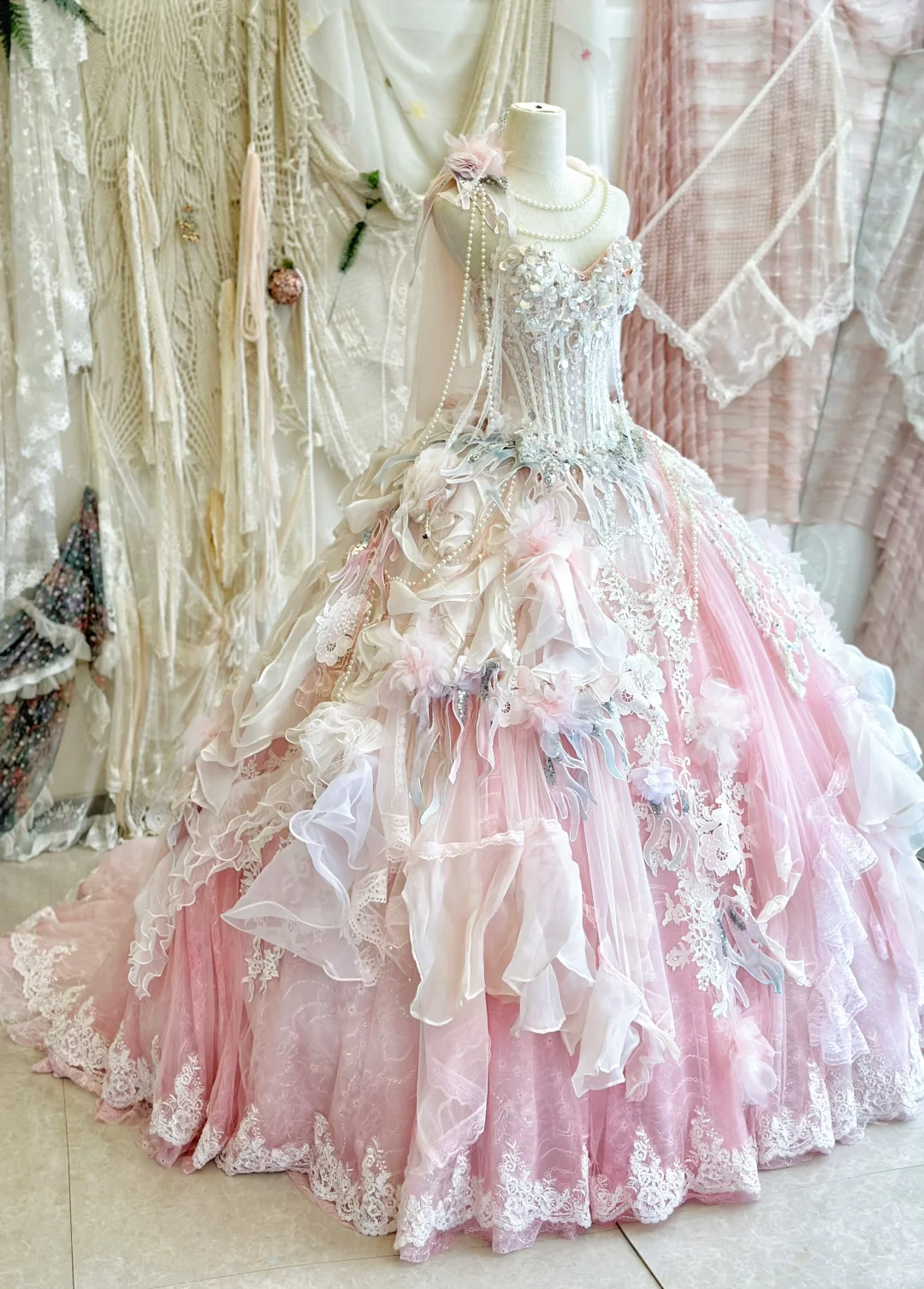 Stunning Ball Gown Strapless Pearl Beaded Pink Organza Prom Dress 16th Birthday Dress DP3841