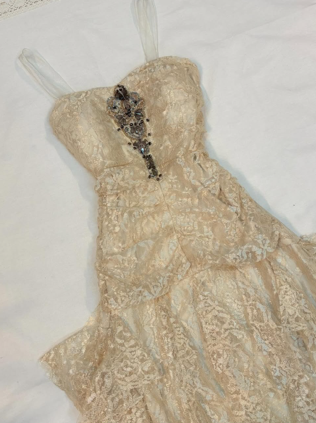 Vintage A Line Sweetheart Neck Beaded Lace Prom Dress Evening Dress DP1646