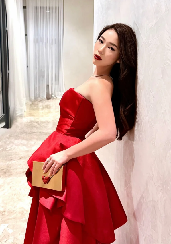 Chamring A Line Strapless Red Satin Long Prom Dress Evening Dress DP6926