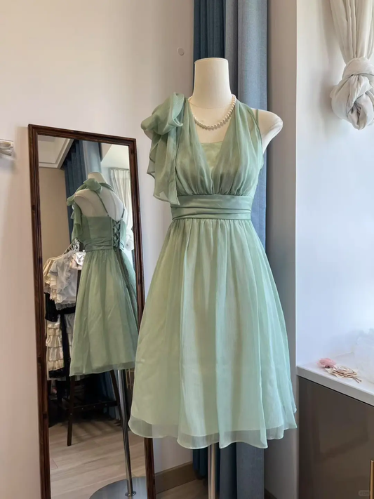 Gentle A Line Halter Green Chiffon Short Open Back Homecoming Dress Cocktail Dress DP2489