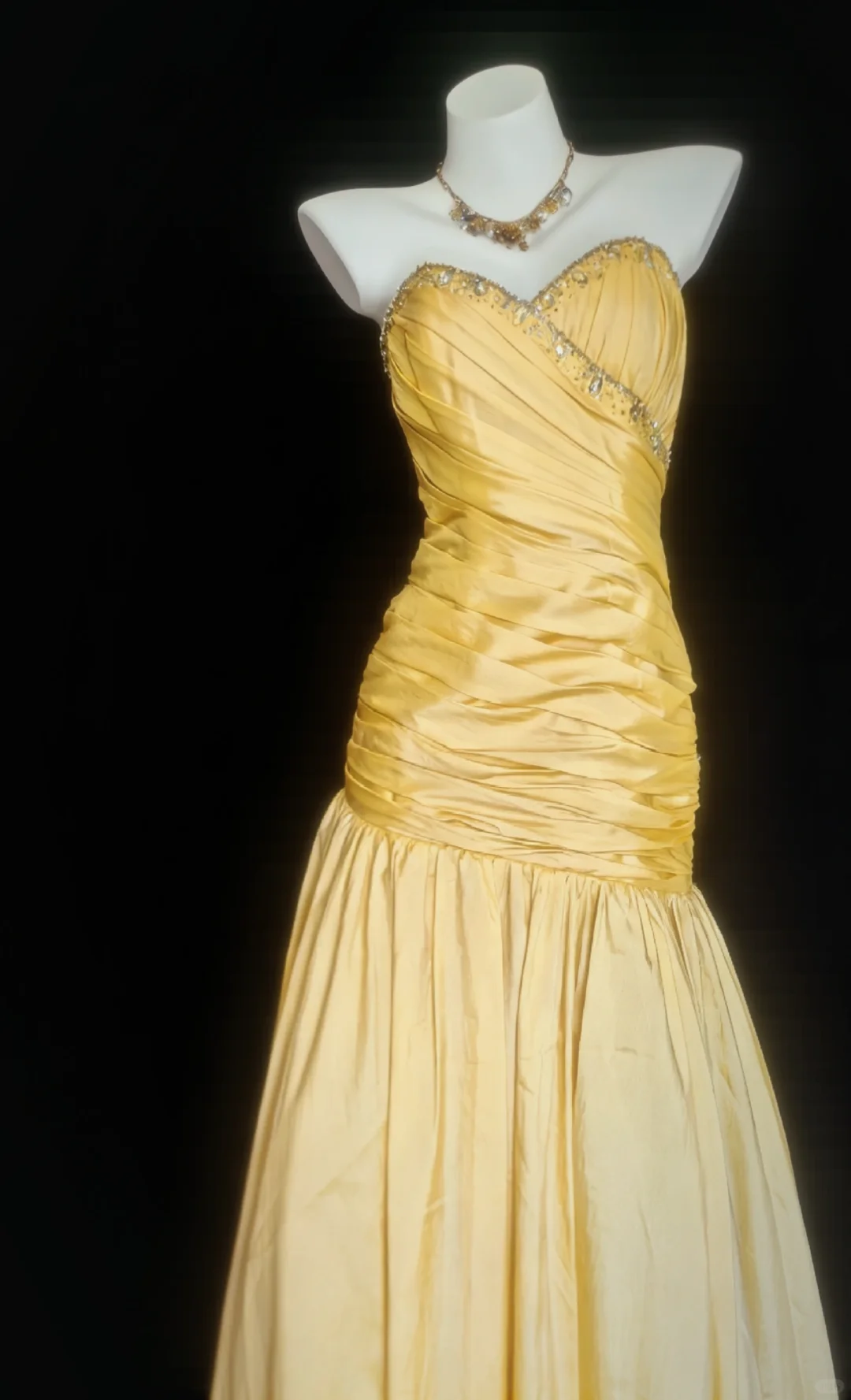 Yellow Mermaid Sweetheart Neck Beaded Satin Long Prom Dress DP4714