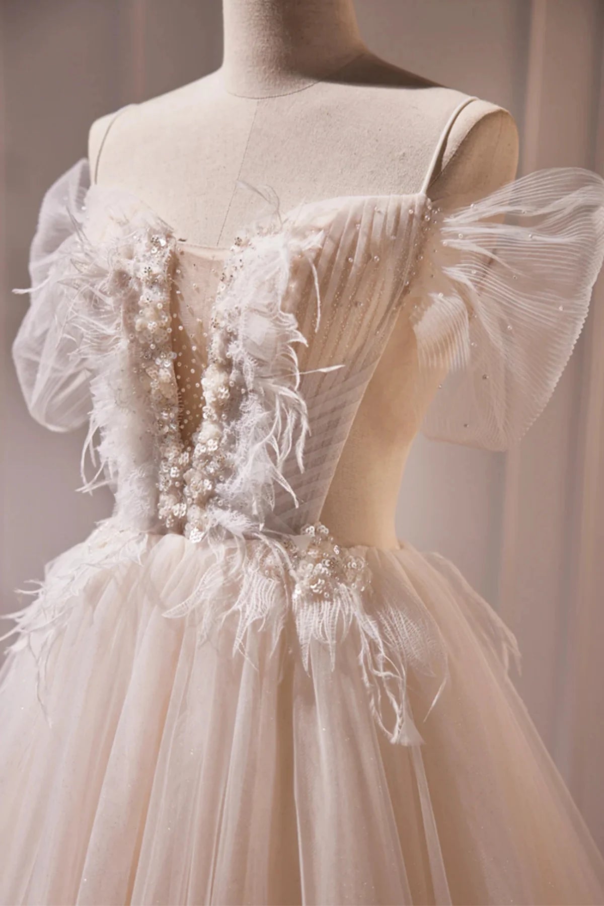 A Line Off the Shoulder Tulle Long Prom Dresses Evening Dresses with Feather DP1104