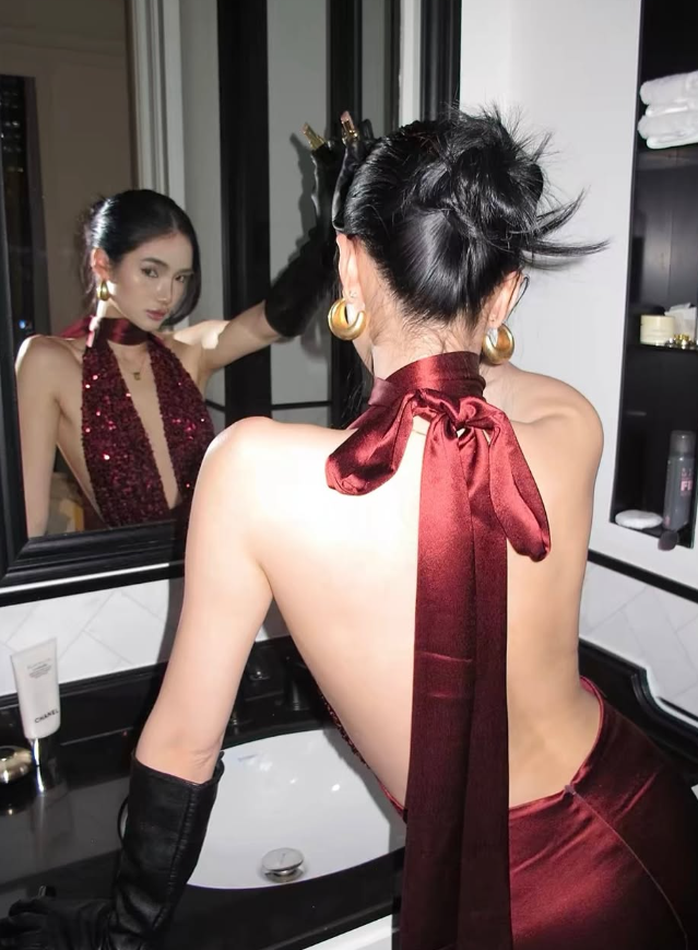 Burgundy Sheath Halter V Neck Sequin Satin Long Prom Dress Evening Dress DP7922
