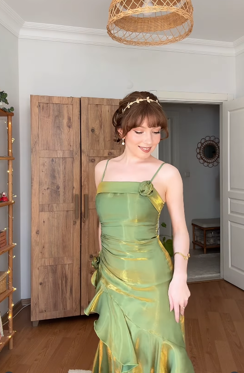 Vintage Green Mermaid Spaghetti Straps Ruffle Satin Prom Dress Outfits DP4436