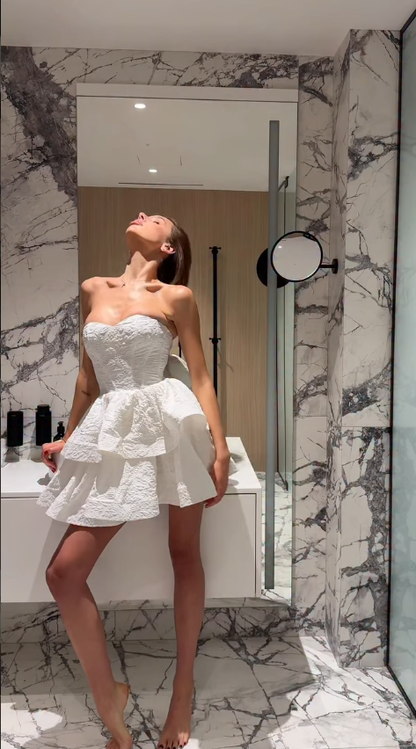 Simple A Line Sweetheart Neck White Print Satin Short Homecoming Dress Outfits DP5996