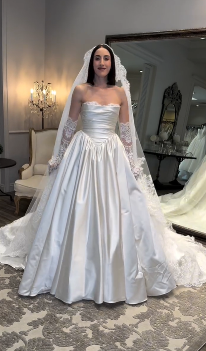 Elegant Ball Gown Strapless White Lace Satin Wedding Dress DP4352