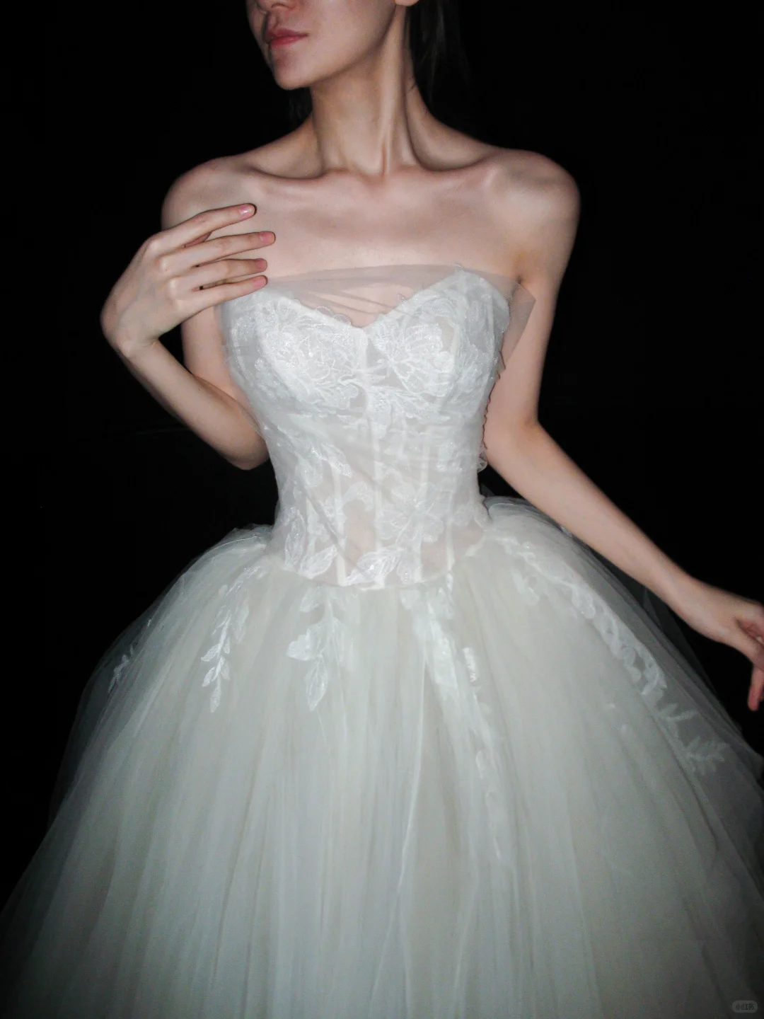 High-class Ball Gown Sweetheart Neck Appliques Lace Tulle Long Wedding Dress DP6365
