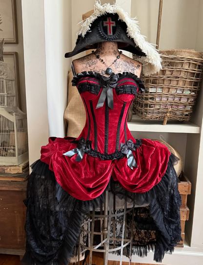 Lolita Ball Gown Sweetheart Neck Black Lace Red Velvet Short Homecoming Dress DP1815