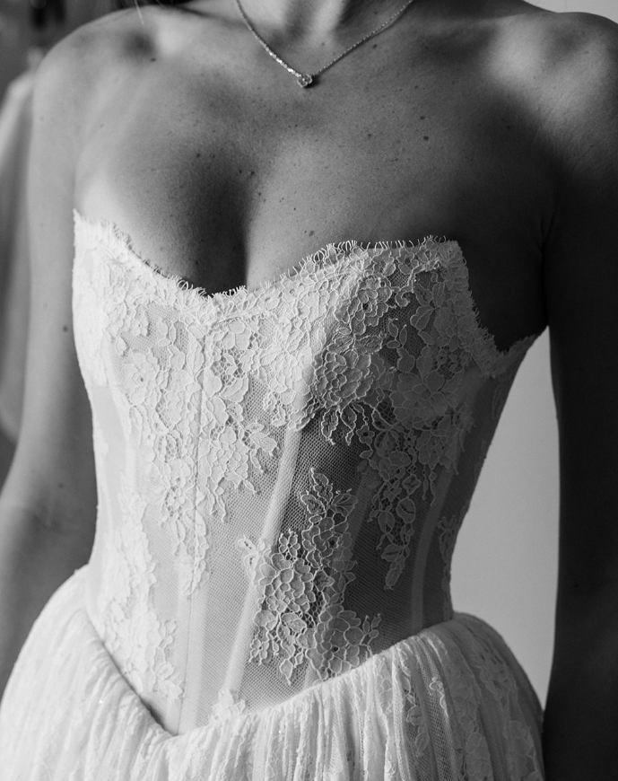 Elegant Ball Gown Sweetheart Neck Corset White Lace Wedding Dresses DP4344