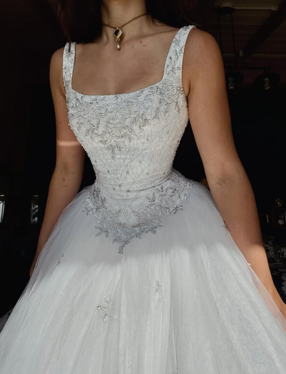 Gentle Lace Appliques A Line Straps White Tulle Wedding Dress Prom Dress DP5536