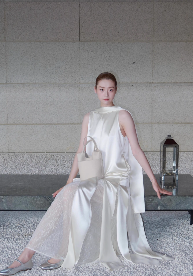 Stunning Flowy White A Line Satin Prom Dress Wedding Guest Dress DP4489