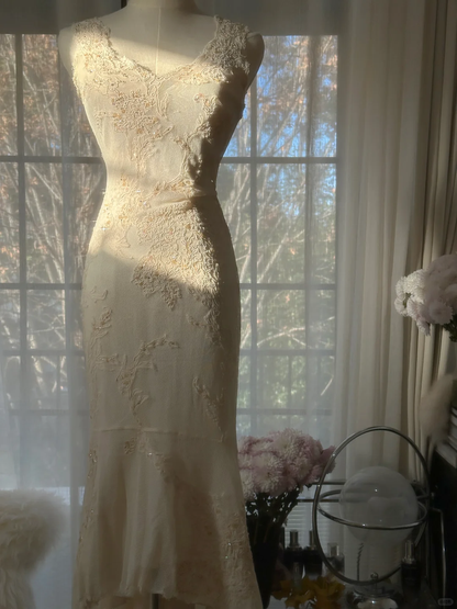 Gentle Mermaid V Neck Appliques White Chiffon Short Homecoming Dress Cocktail Dress DP2478