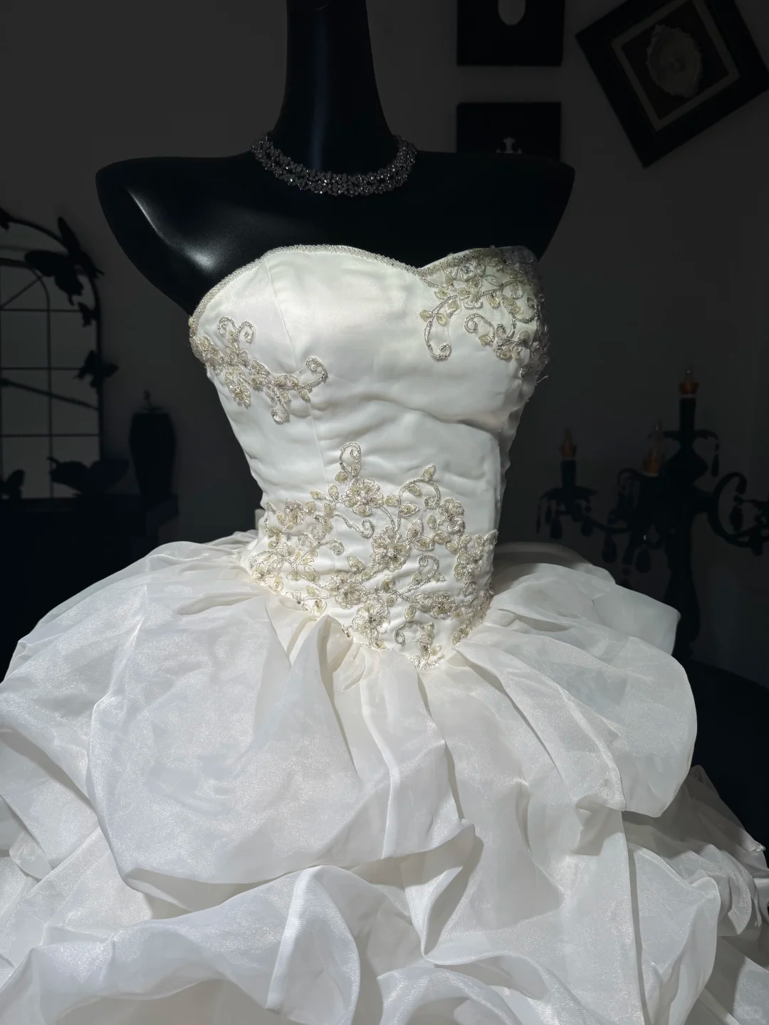 Vintage Ball Gown Strapless Beaded Pleated White Chiffon Prom Dress Quinceanera Dress DP6972