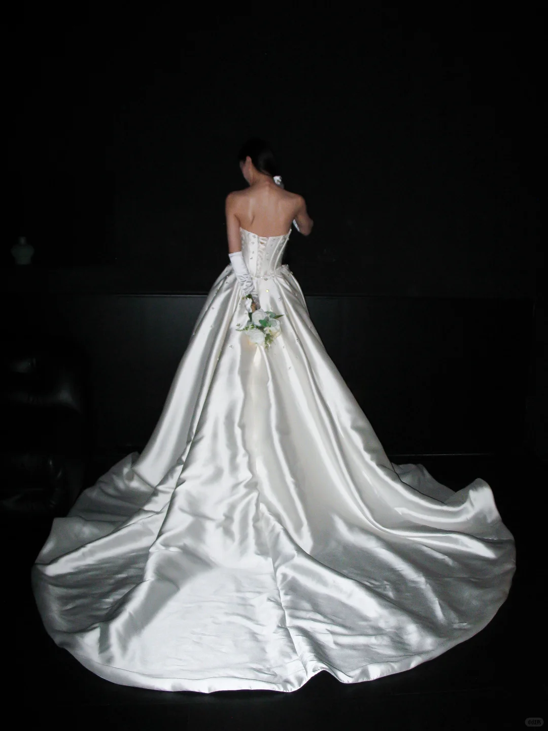 Stunning Ball Gown Strapless Shiny Beaded White Satin Long Train Wedding Dress DP8088