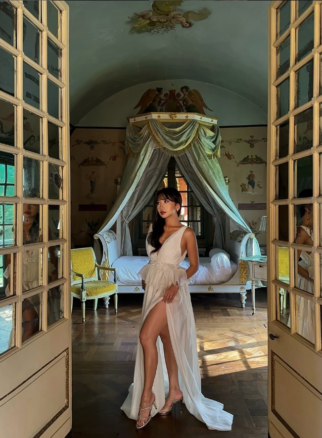 Elegant A Line V Neck Beaded White Chiffon Prom Dress Evening Dress with Slit DP4403