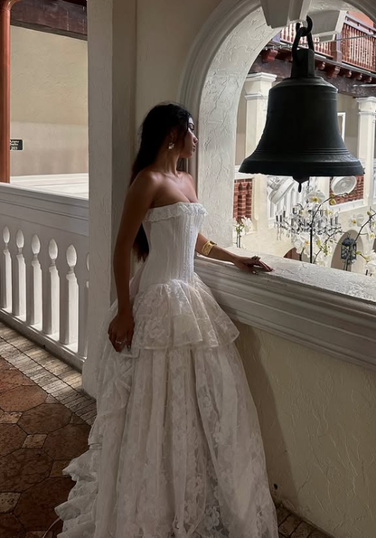 Stunning Ball Gown Strapless Layered White Lace Prom Dress Wedding Dress DP4282