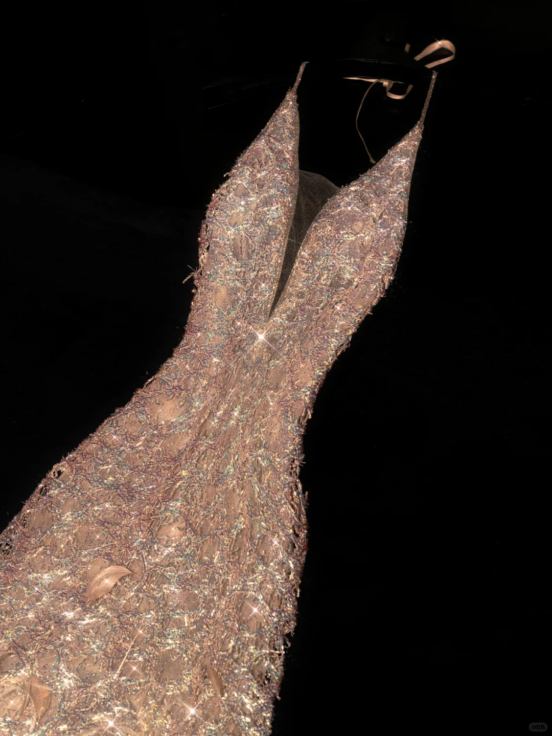 Gold Romantic Mermaid V Neck Feather Sequin Tulle Prom Dress Evening Dress Party Dress DP2968