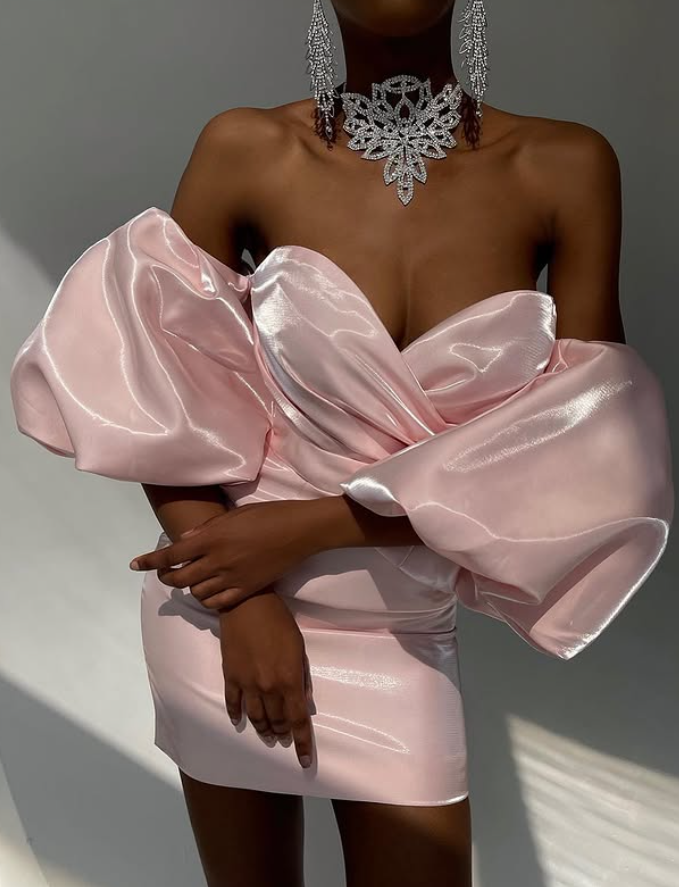 Sweety Sheath Sweetheart Neck Pink Satin Short Homecoming Dress Outfits DP4676