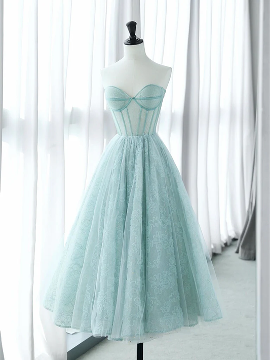 Beautiful Sweetheart Neck Tulle Lace Short Prom Dress Homecoming Dress  DP429