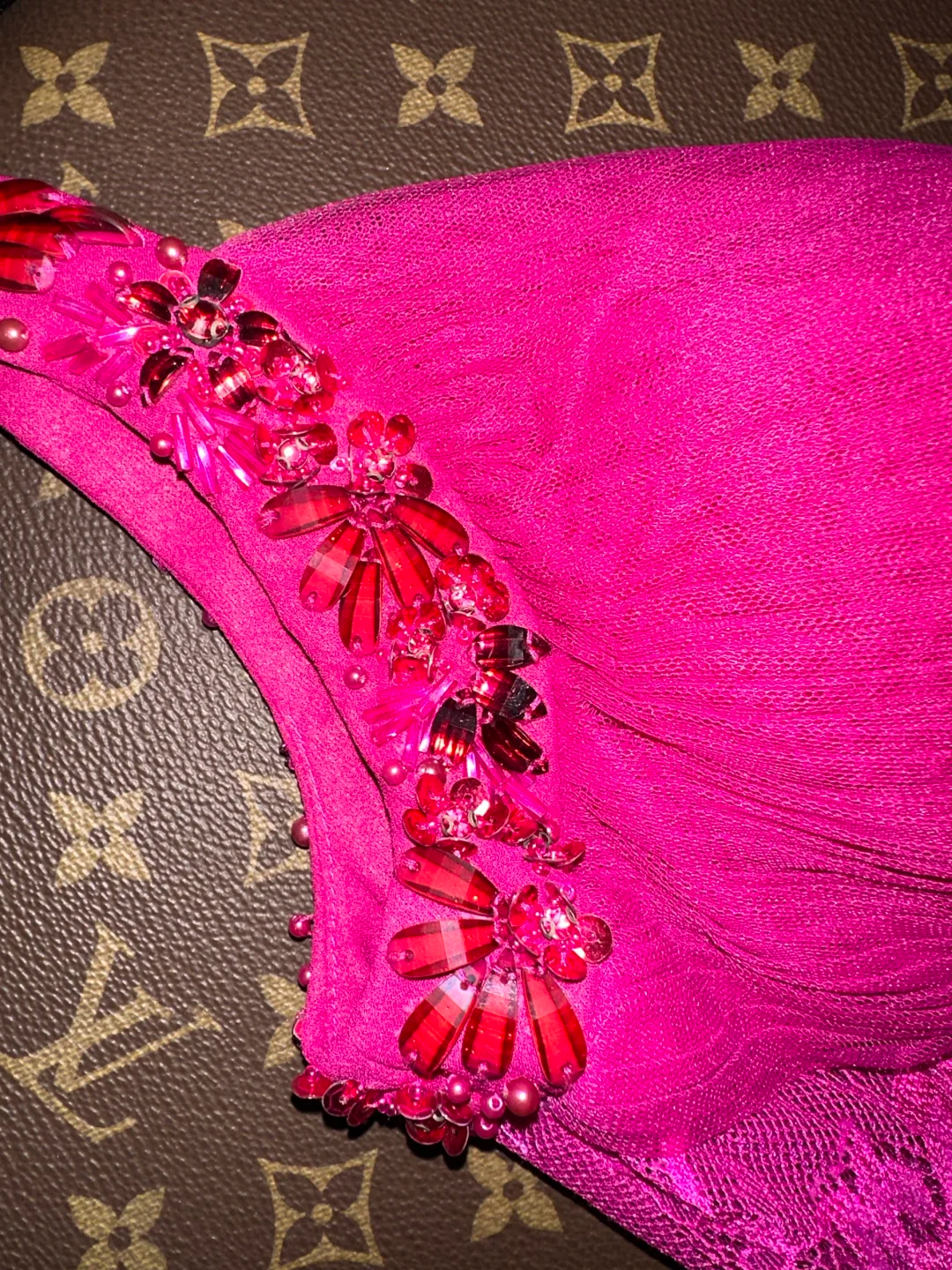 Vintage Hot Pink V Neck Beaded Tulle Prom Dress Party Evening Dress DP5357