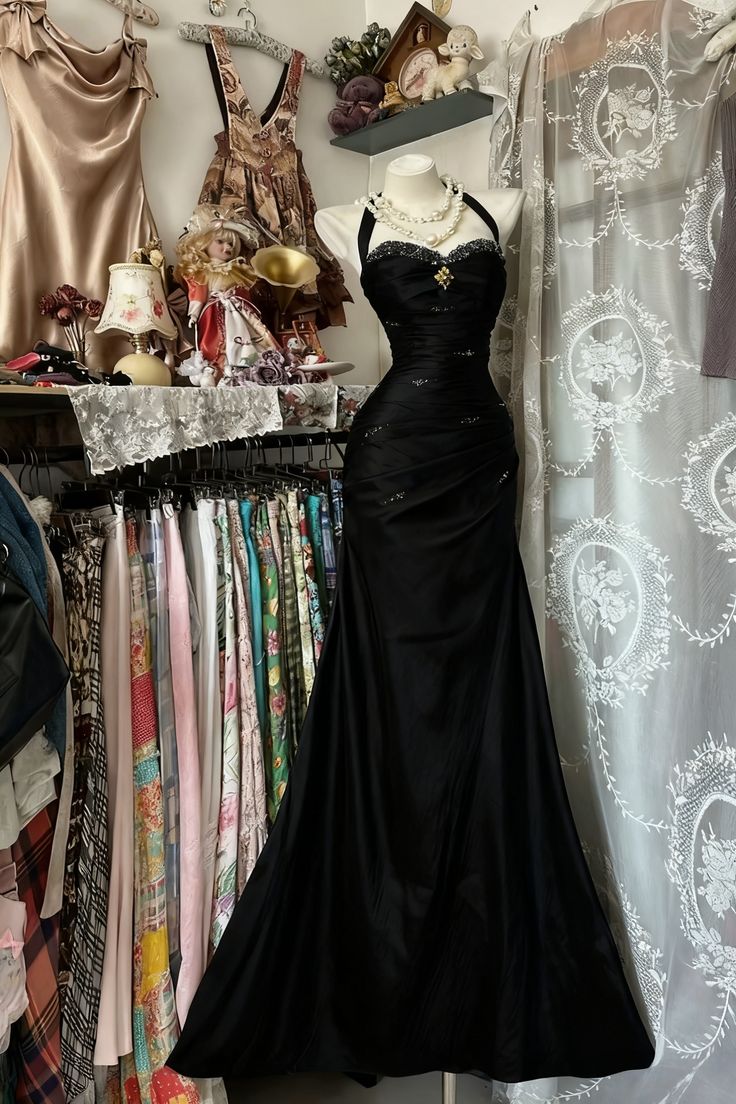 Vintage Halter Mermaid Long Prom Dresses Beaded Satin Blue Evening Dresses Birthday Dresses DP4596