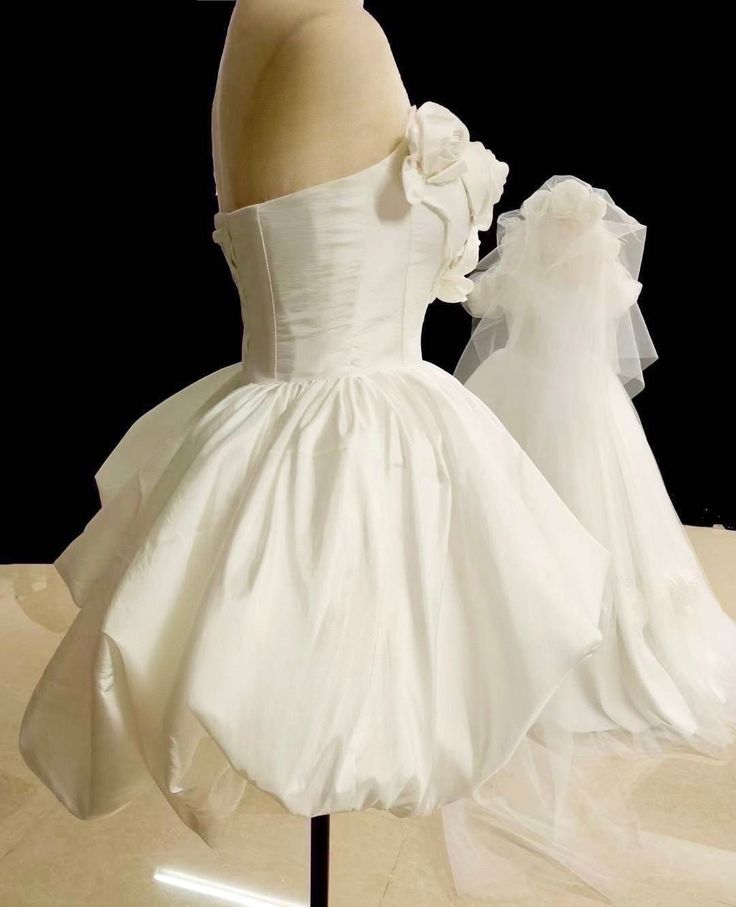 White Sweetheart Neck Floral Satin Short Prom Dress Homecoming Dress DP1167