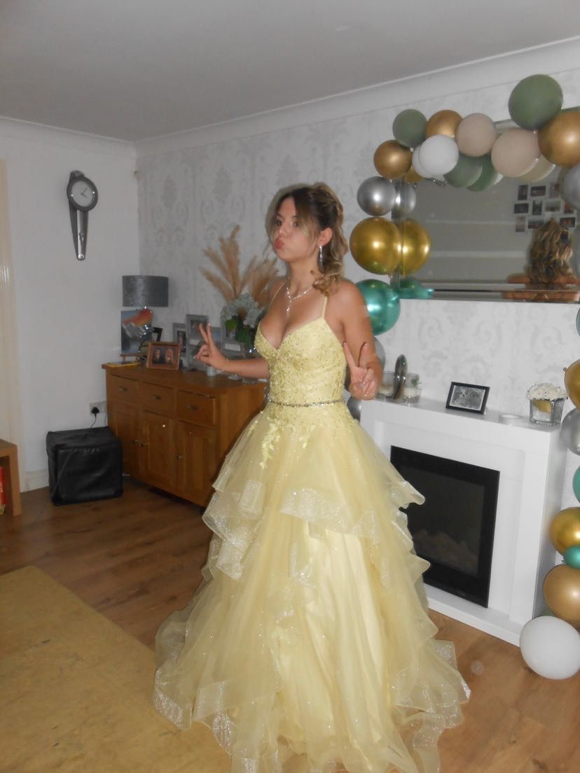 Yellow Ball Gown Spaghetti Strap Appliques Organza Prom Dress Formal Dress Party Dress DP3518